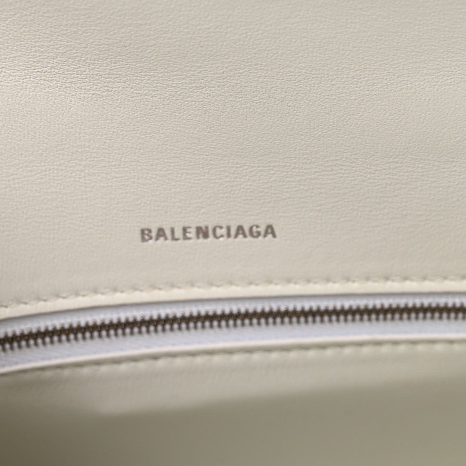 Balenciaga Matte Gummy Calfskin Small Hourglass Top Handle Bag Optic White 6 of 9