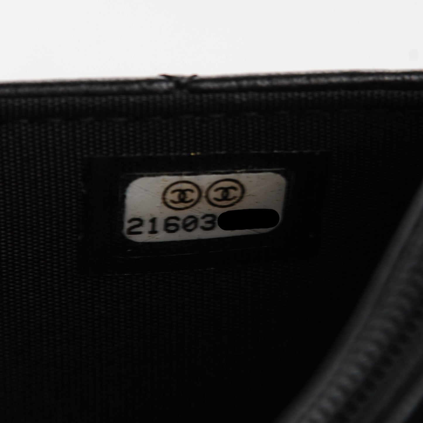 Goatskin Quilted CC Eyelet Wallet On Chain Black