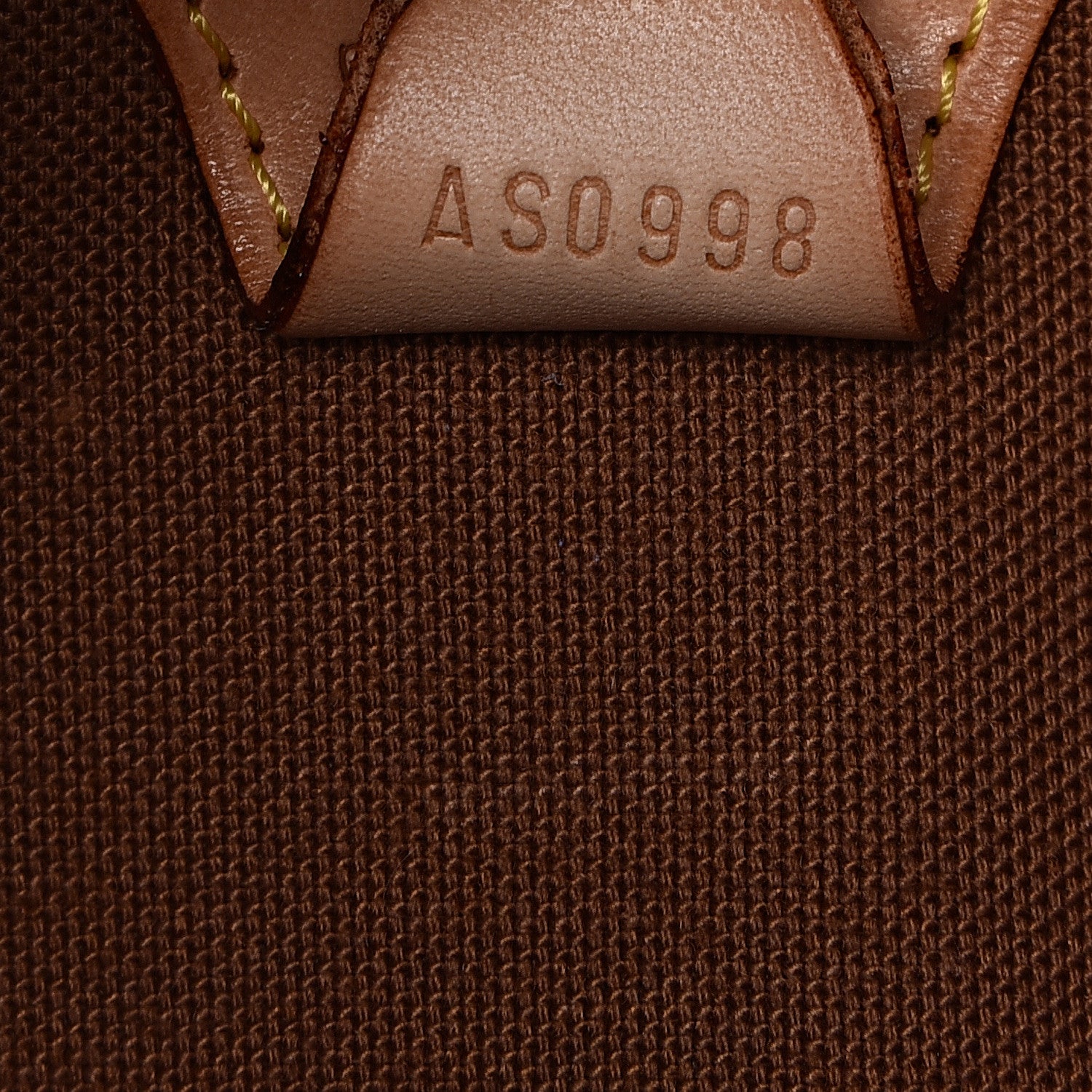 Louis Vuitton Monogram Ellipse MM 7 of 15
