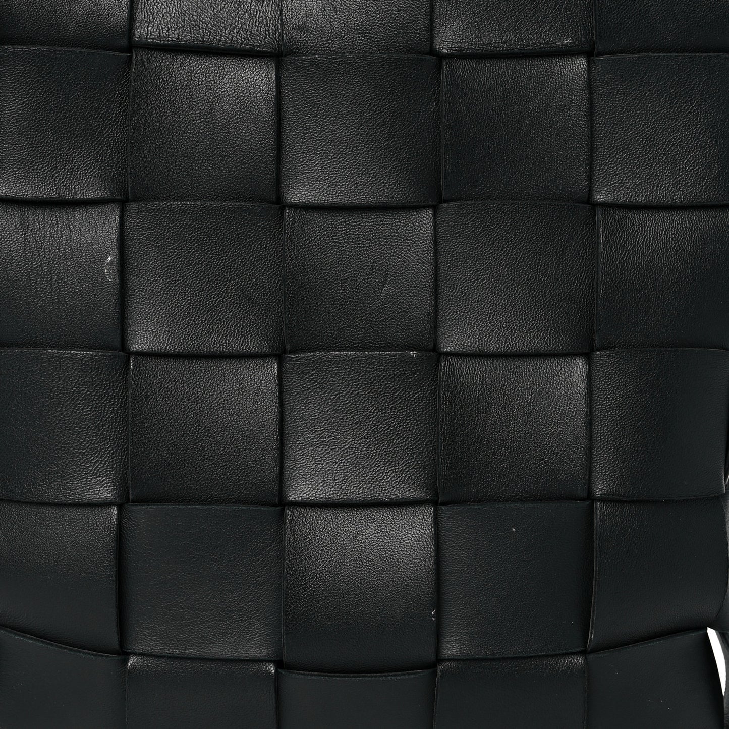 Lambskin Maxi Intrecciato Cassette Messenger Black