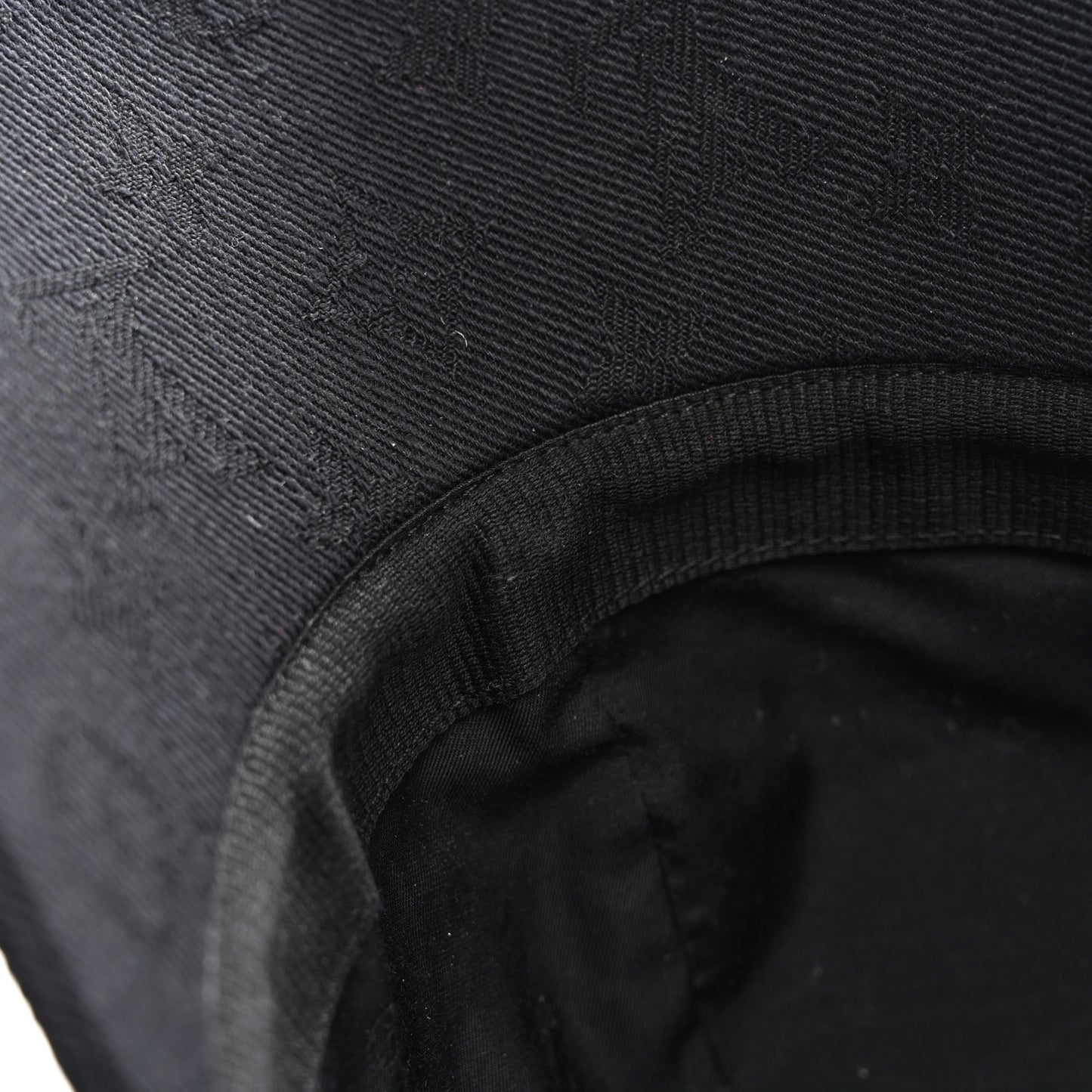 Monogram Essential Cap M Black