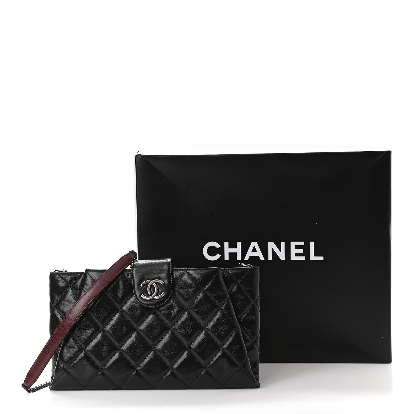 Glazed Calfskin Quilted Coco Pleats Chain Clutch Black