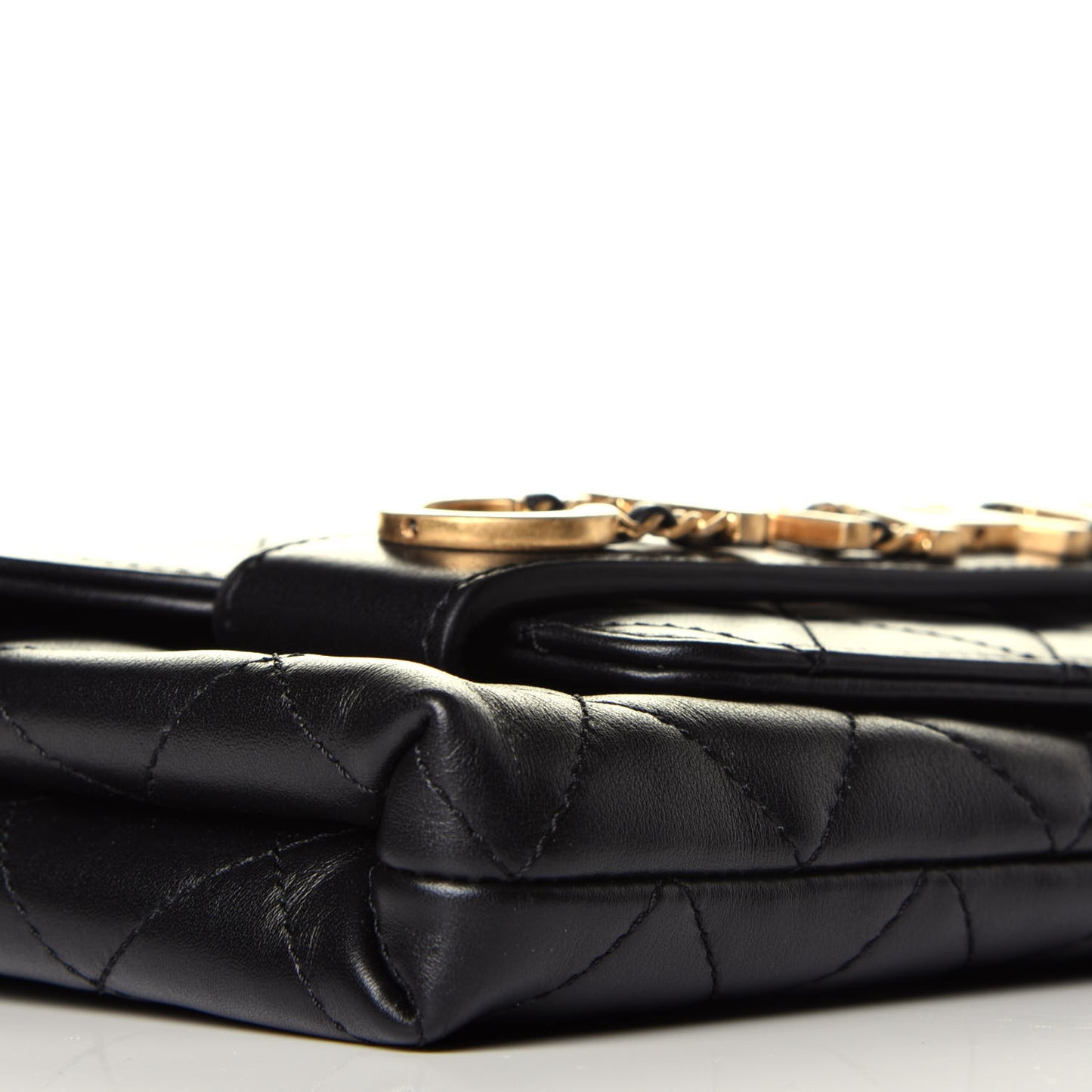 Calfskin Quilted Enchained Clutch Black