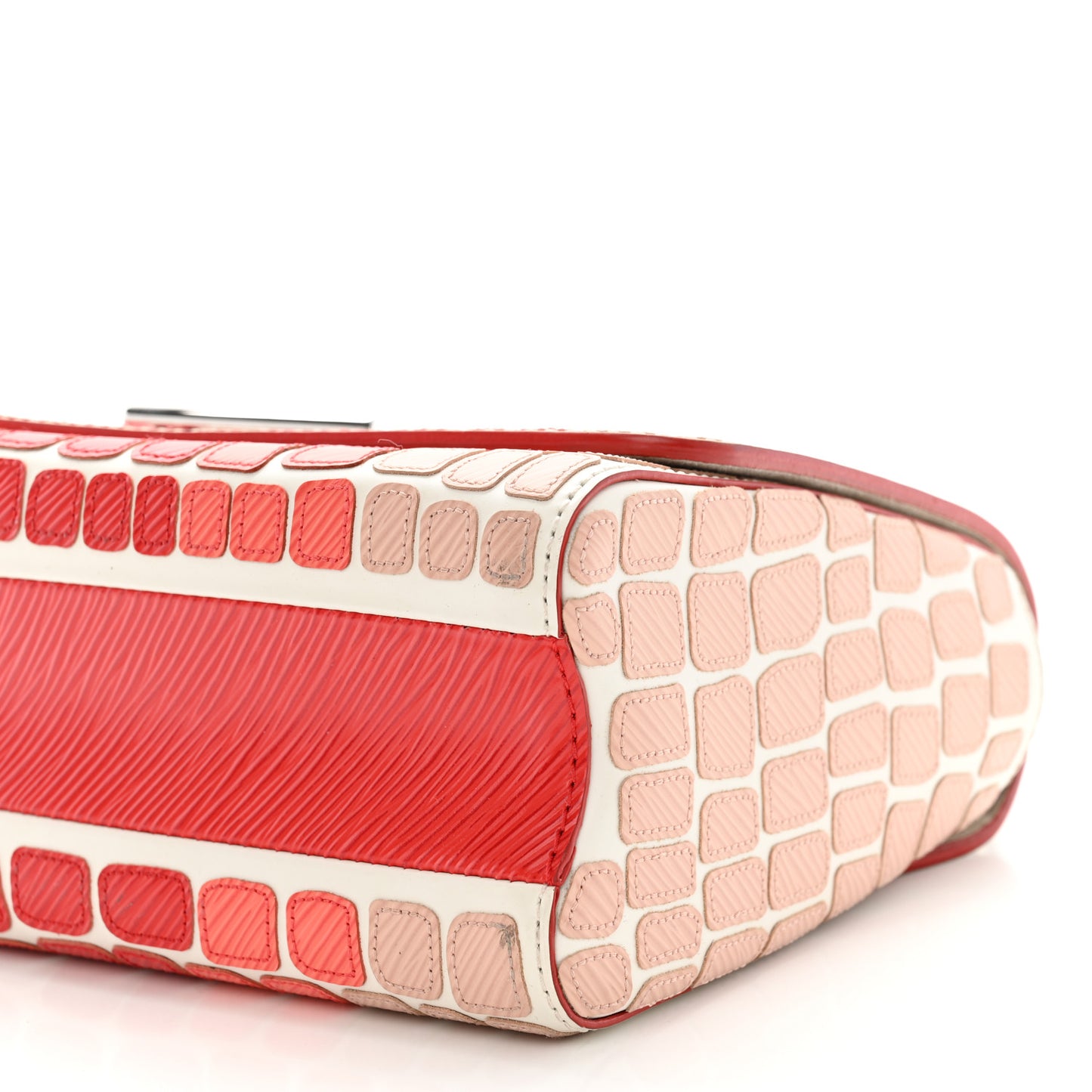 Epi Savane Twist Shoulder Bag MM Red