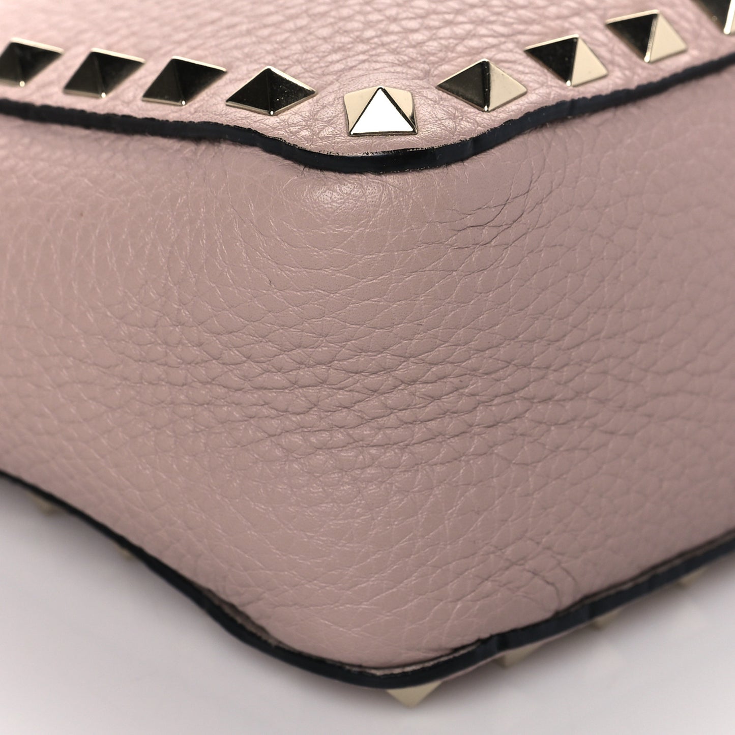 Pebbled Calfskin Mini Rockstud Flip-Lock Messenger Bag Poudre