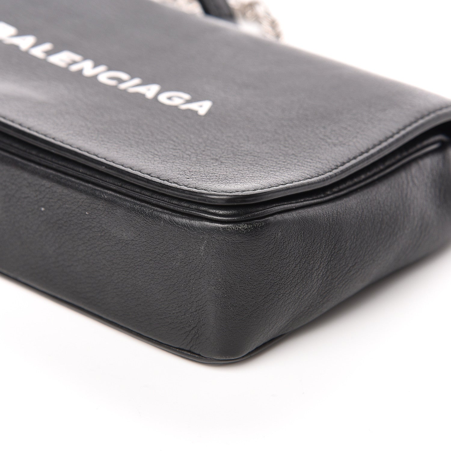 Balenciaga Pebbled Calfskin Everyday Chain Wallet Black 10 of 13