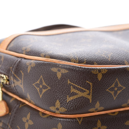 Louis Vuitton Monogram Reporter PM 15 of 19