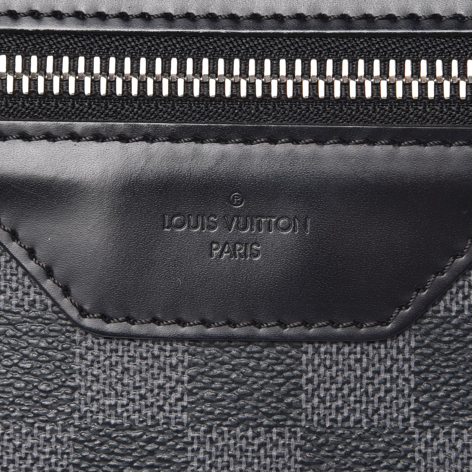 Louis Vuitton Damier Graphite Thomas 8 of 10