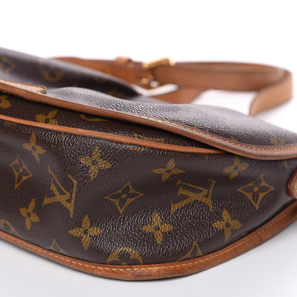 Louis Vuitton Monogram Menilmontant PM 9 of 18