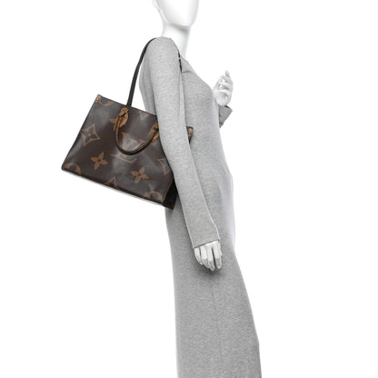 Louis Vuitton Reverse Monogram Giant Onthego MM 2 of 12