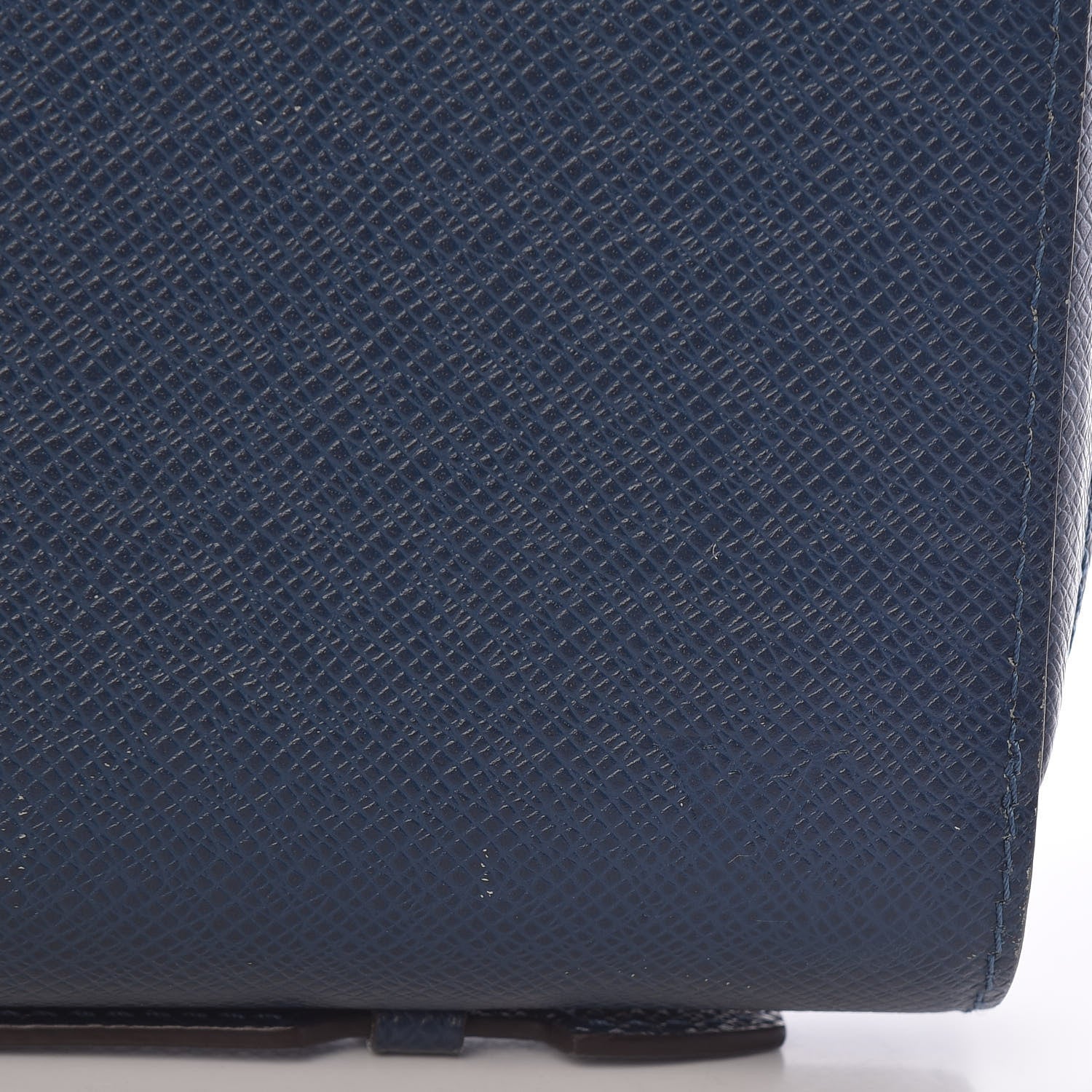 Louis Vuitton Taiga Zippy XL Wallet Ocean 9 of 16