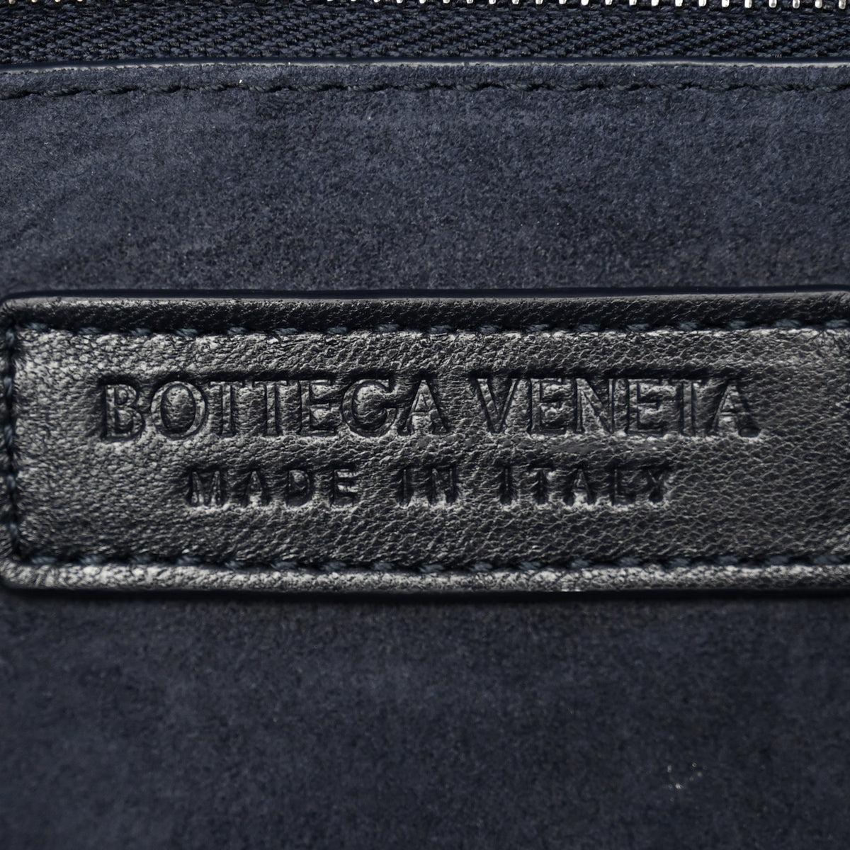 Nappa Intrecciato Medium Veneto Messenger Bag Midnight