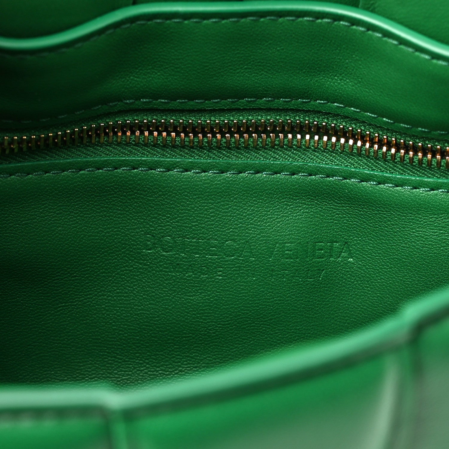 Bottega Veneta Nappa Maxi Intreccio Padded Cassette Crossbody Bag Racing Green 6 of 9