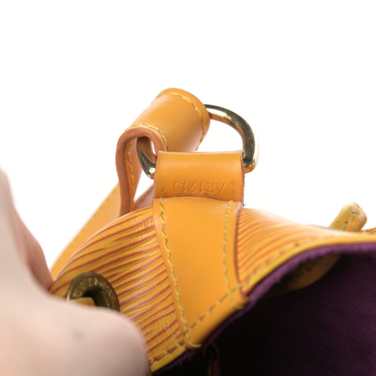 Louis Vuitton Epi Noe Tassil 2 of 15