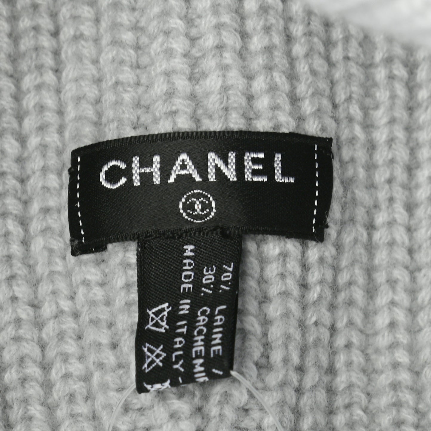 Wool Cashmere CC Beanie Hat Light Grey Fuchsia