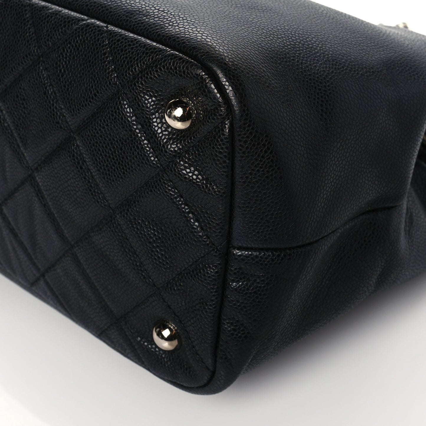 Caviar Timeless CC Soft Tote Black