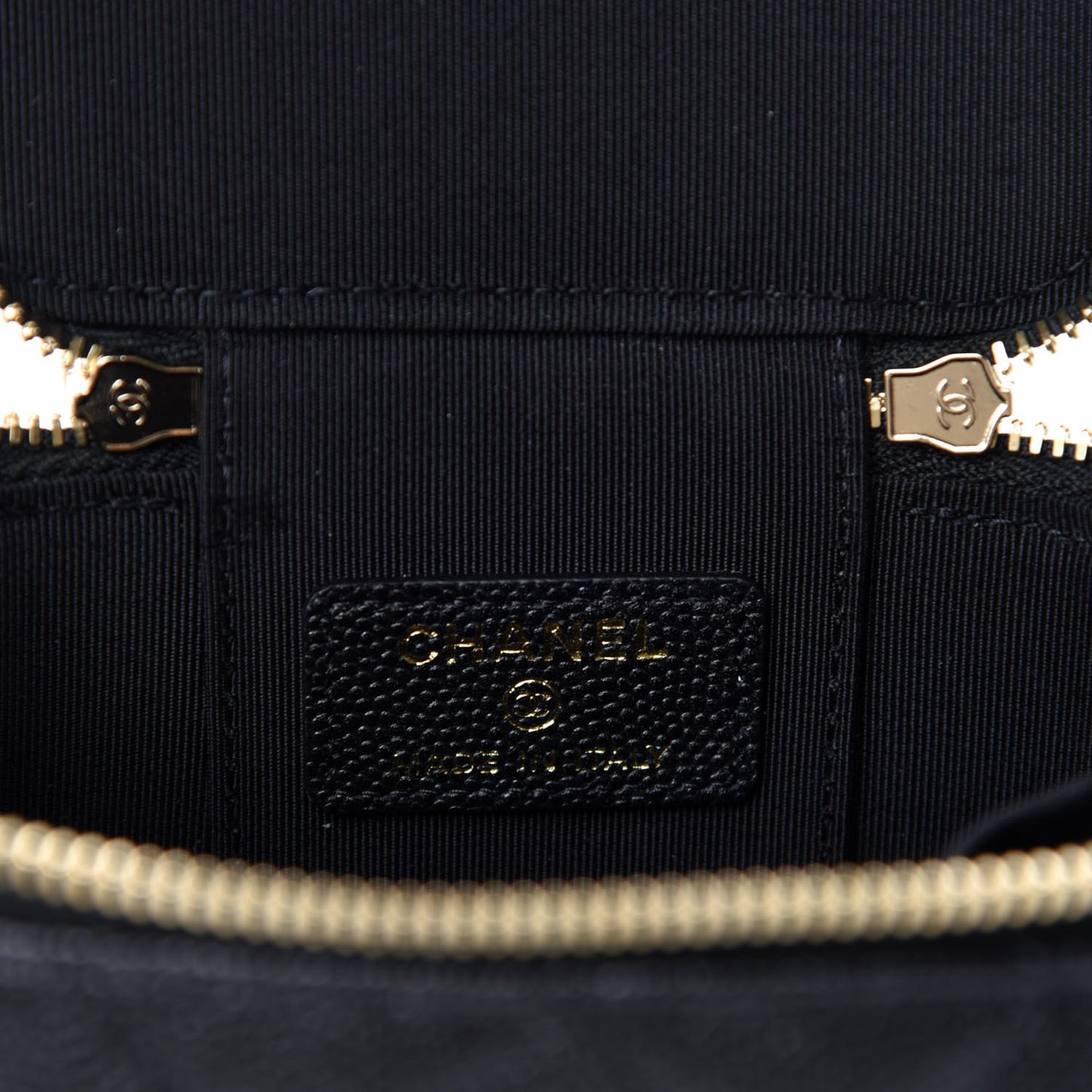 Caviar Quilted Mini Pearl On Top Vanity Case With Chain Black