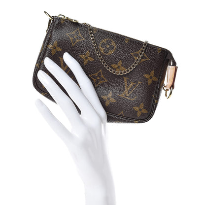 Louis Vuitton Monogram Mini Pochette Accessories 2 of 9