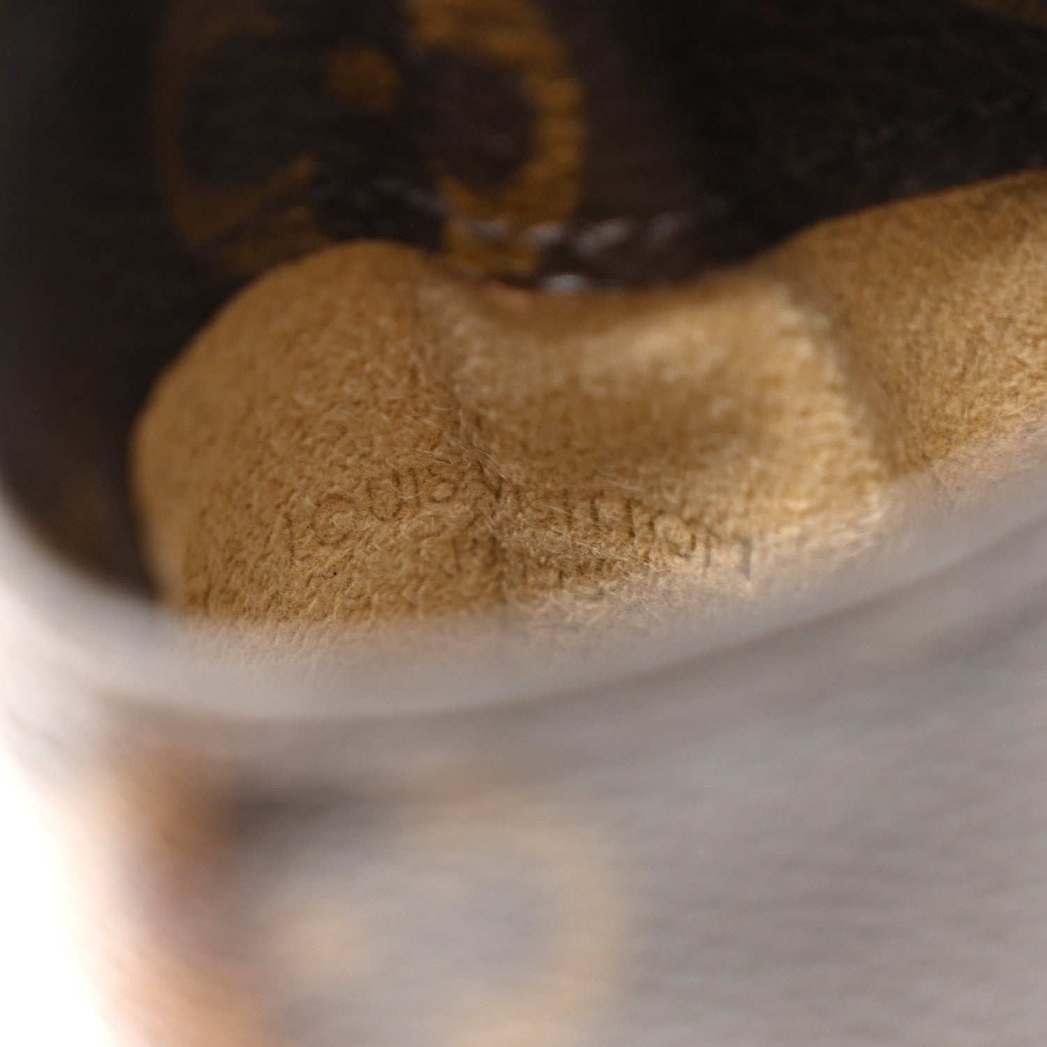 Louis Vuitton Monogram Sunglasses Case MM 6 of 9