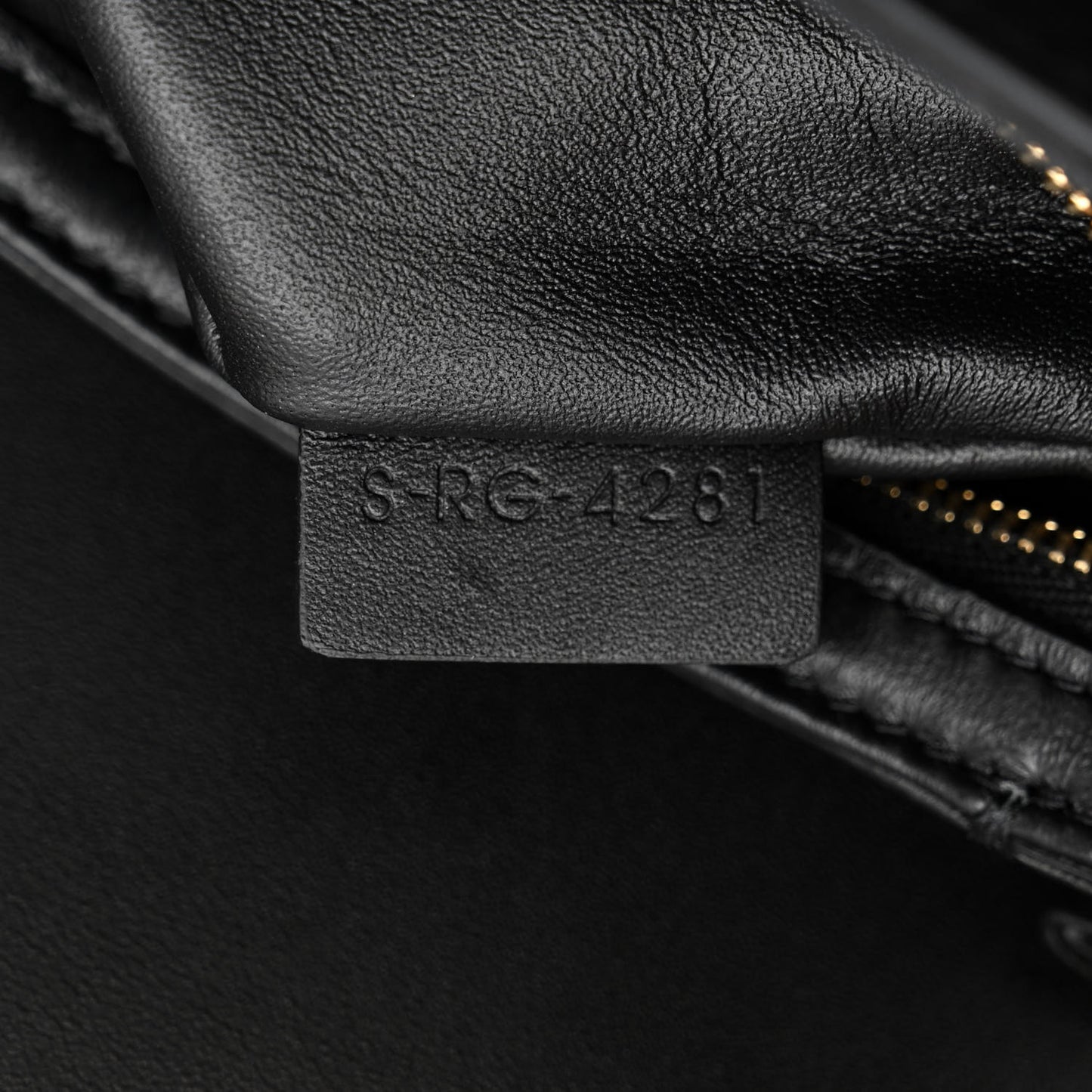Shiny Calfskin Medium Triomphe Black