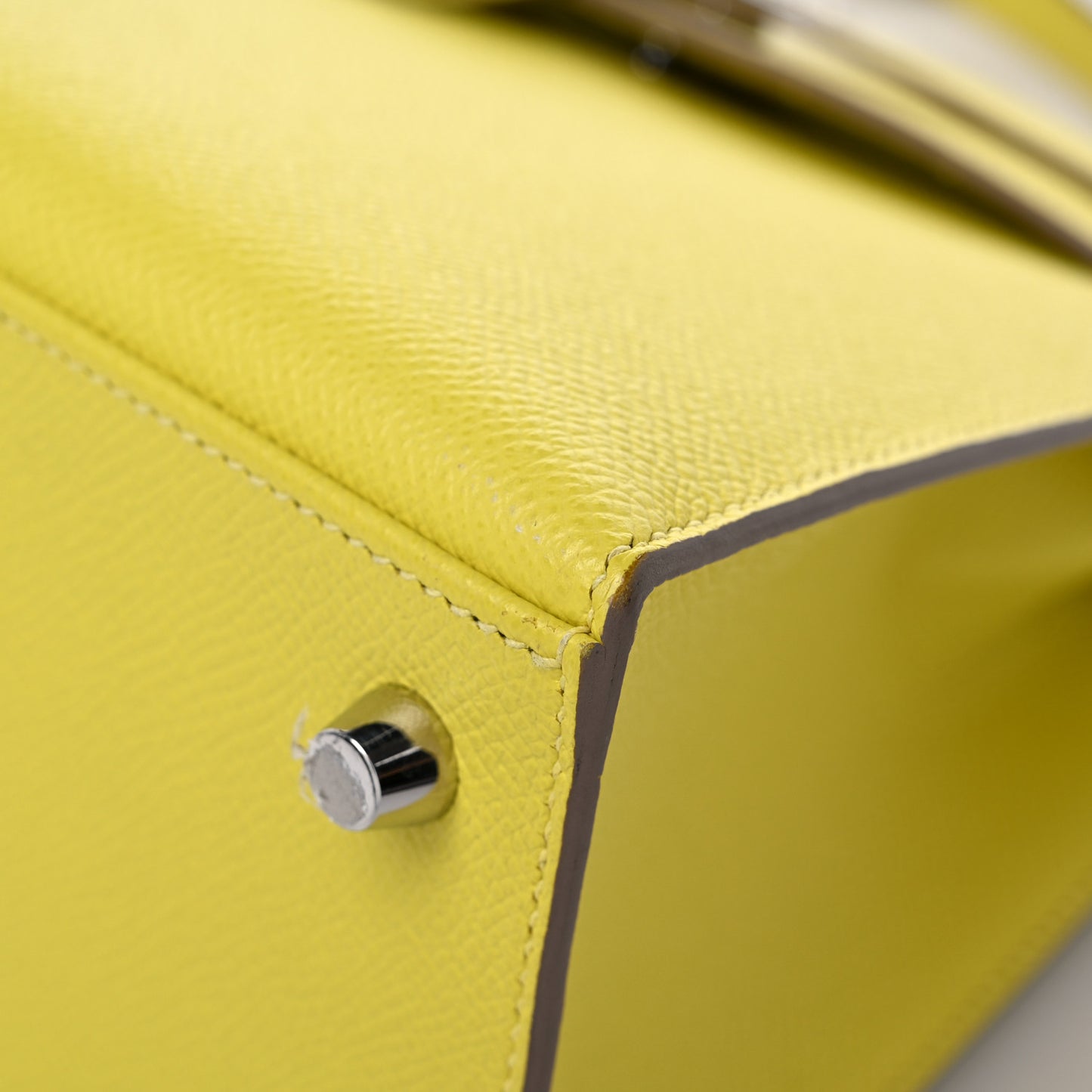 Epsom Kelly Sellier 25 Lime