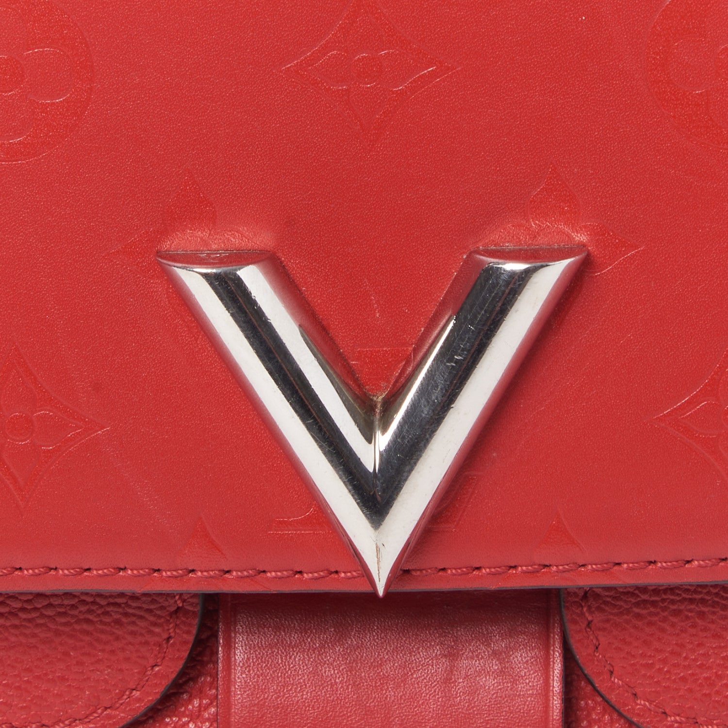 Louis Vuitton Monogram Cuir Plume Ecume Very Chain Bag Rubis Red 8 of 8