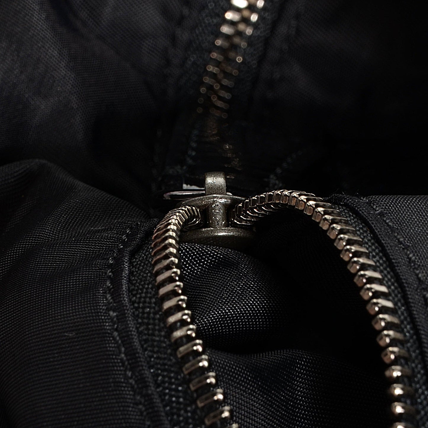 Nylon Beat Check Medium Victoria Tote