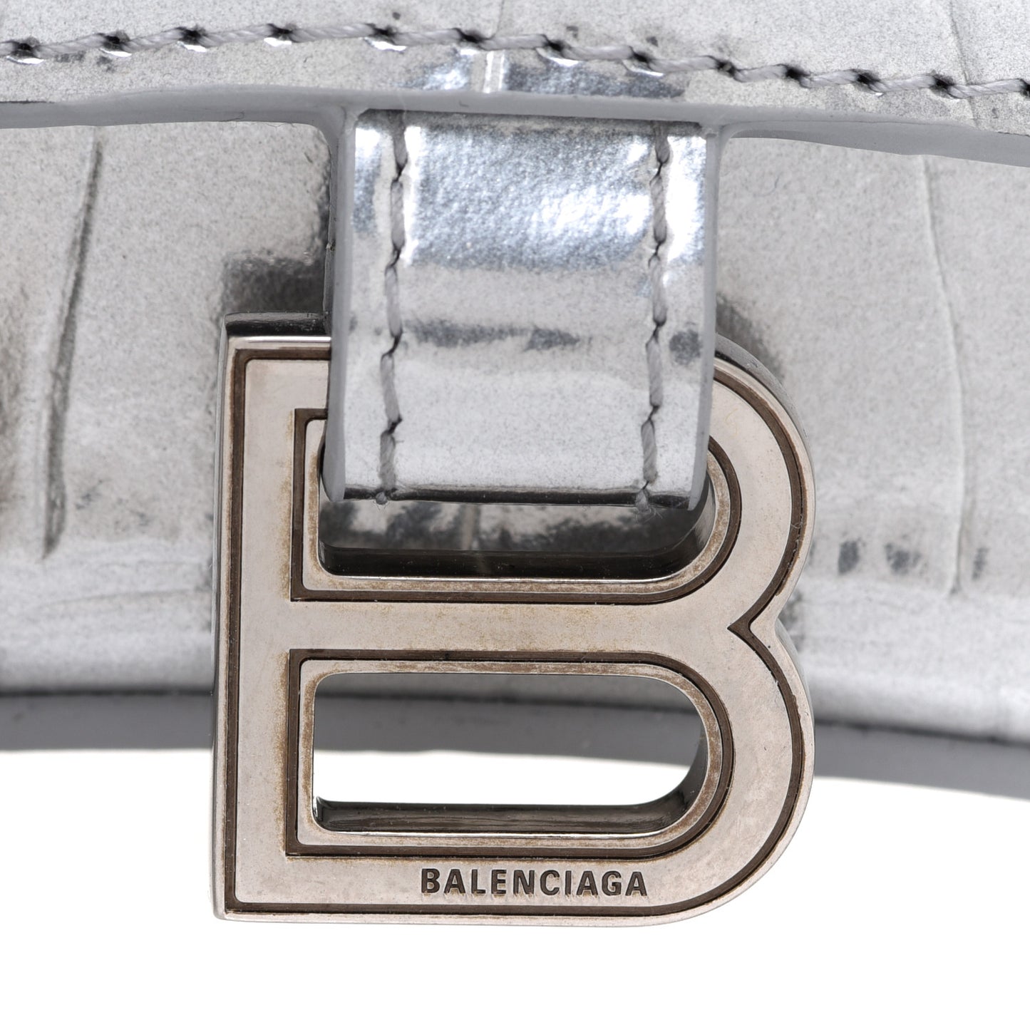 Metallic Calfskin Crocodile Embossed Hourglass Chain Cardholder Silver
