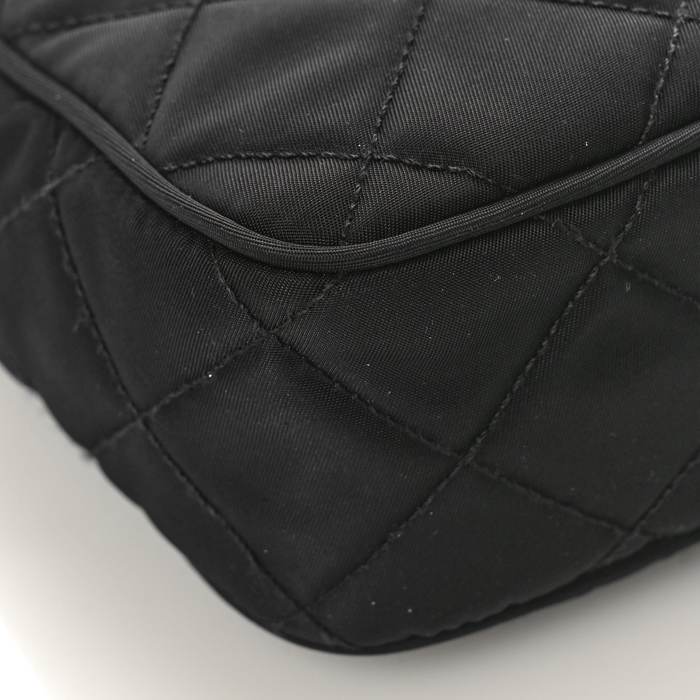 Nylon Tessuto Impuntu Quilted Bandoliera Crossbody Bag Black