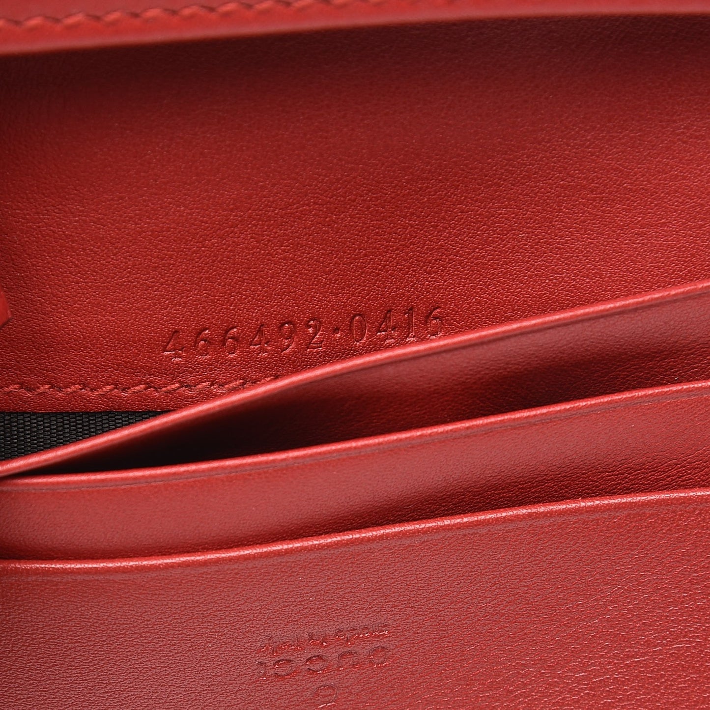 Calfskin Matelasse GG Marmont Card Case Wallet Hibiscus Red