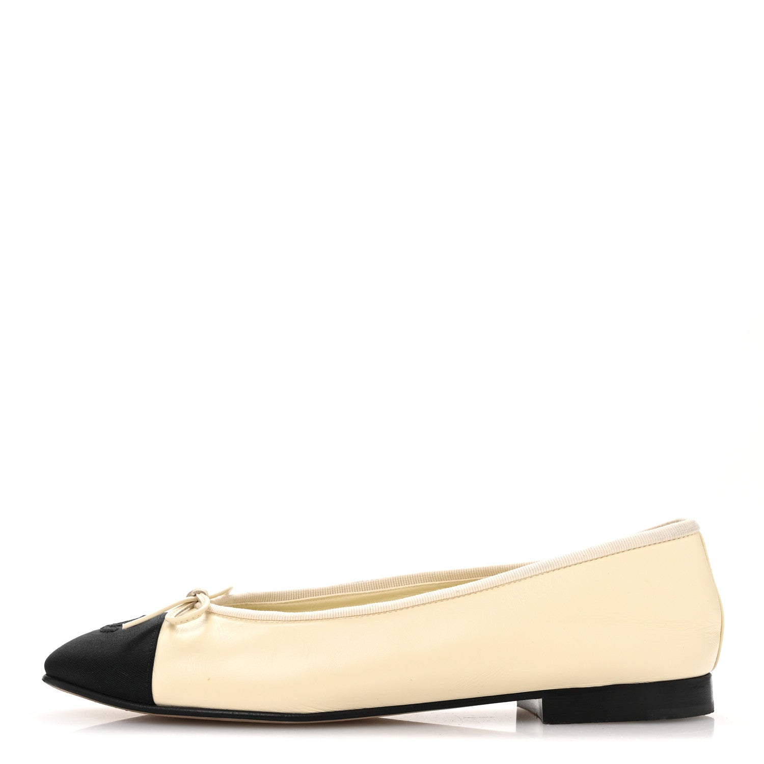 Chanel Calfskin Grosgrain Cap Toe CC Ballerina Flats 39.5 Ivory Black 1 of 11