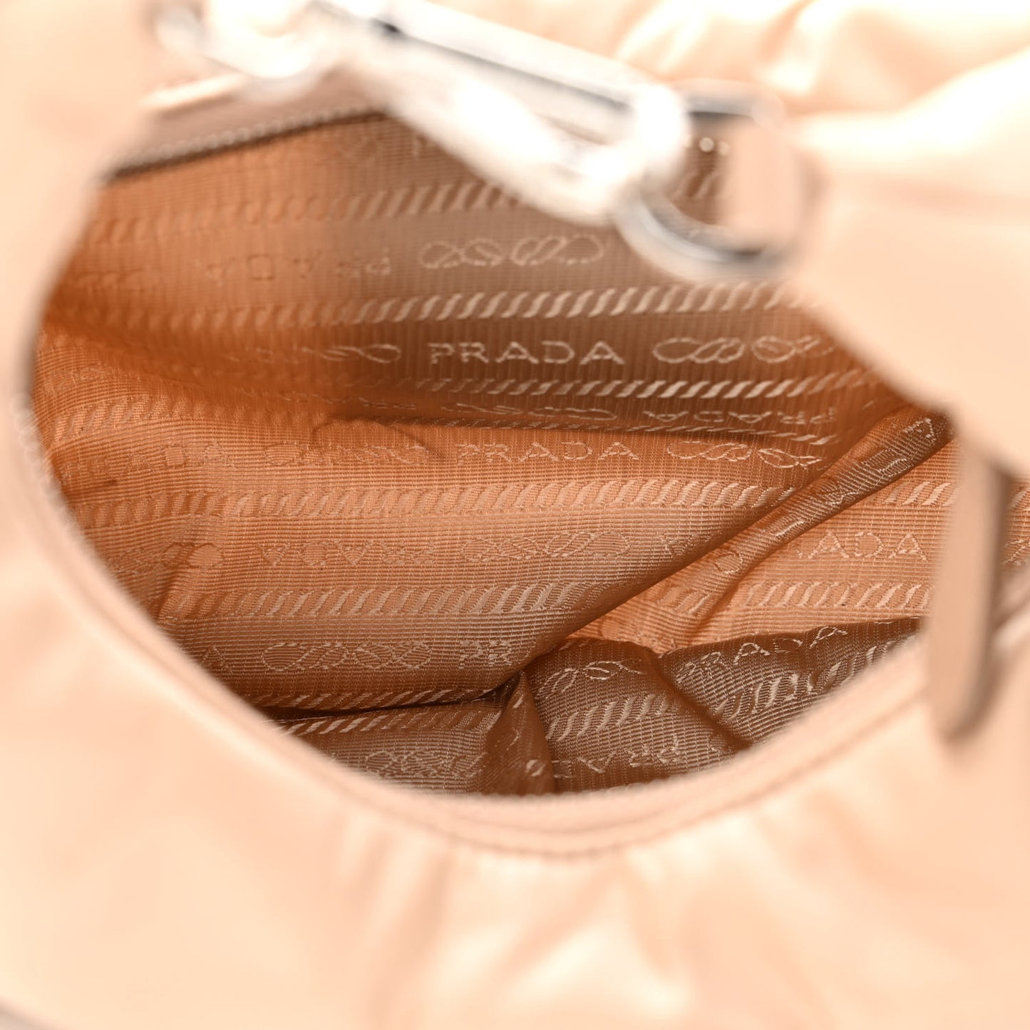 Tessuto Nylon Saffiano Re-Edition 2006 Shoulder Bag Cammeo
