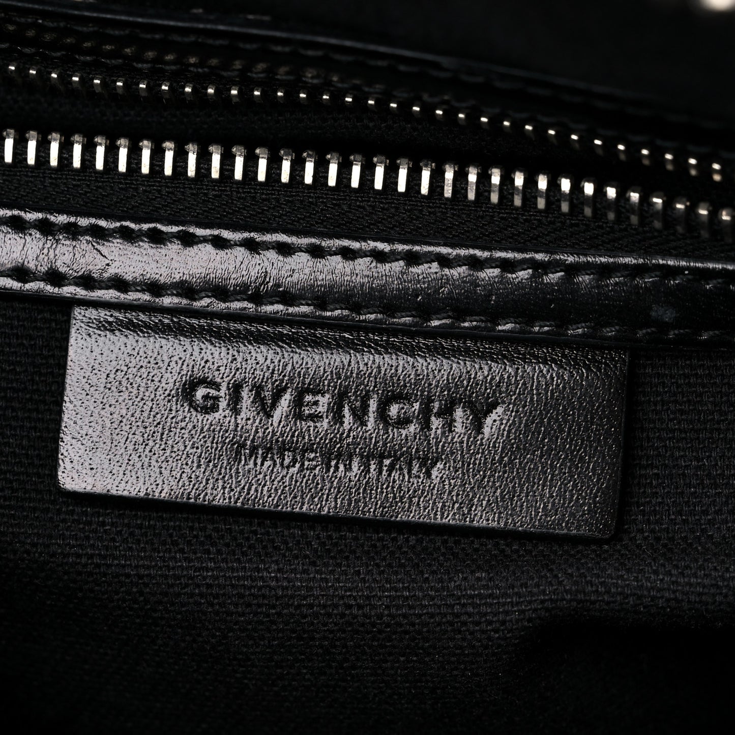Shiny Lord Calfskin Mini Antigona Black