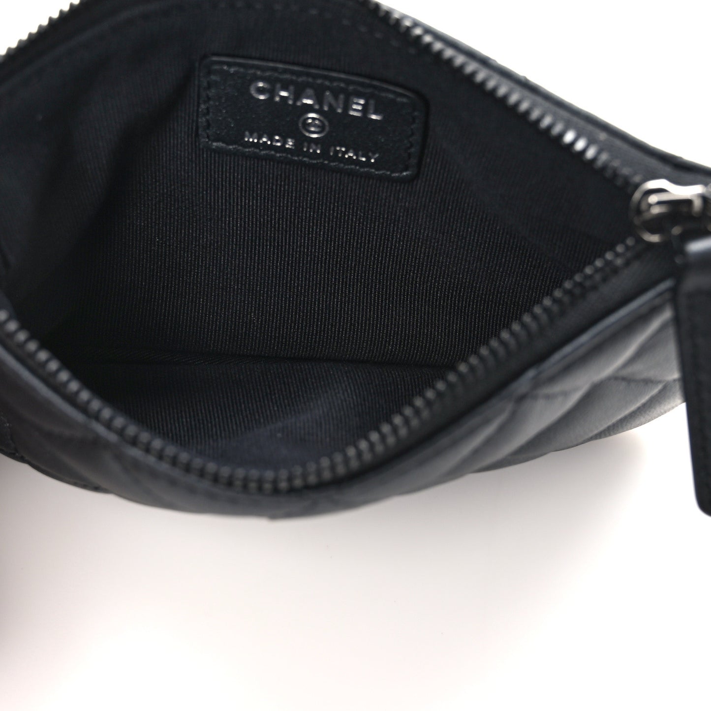 Pearly Lambskin Quilted Small Cosmetic Case So Black