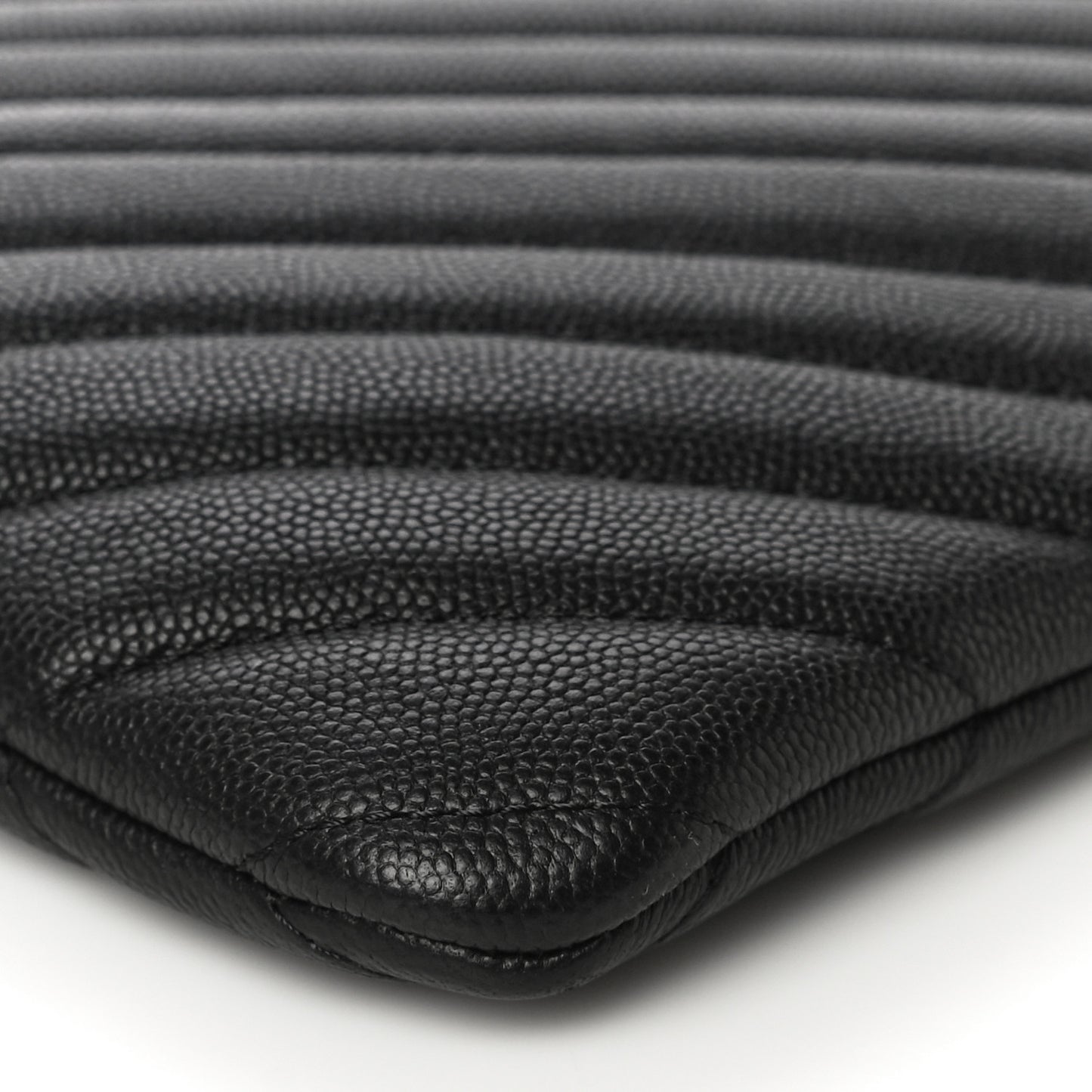 Caviar Chevron Quilted Medium Cosmetic Case Black