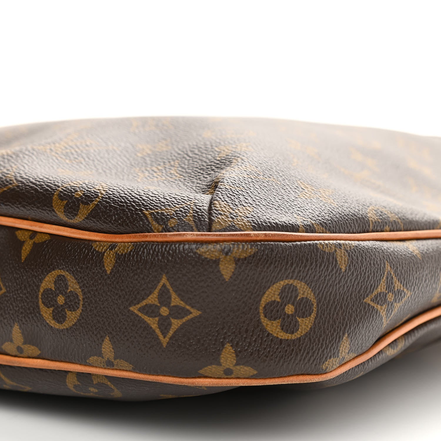 Louis Vuitton Monogram Odeon MM 11 of 11