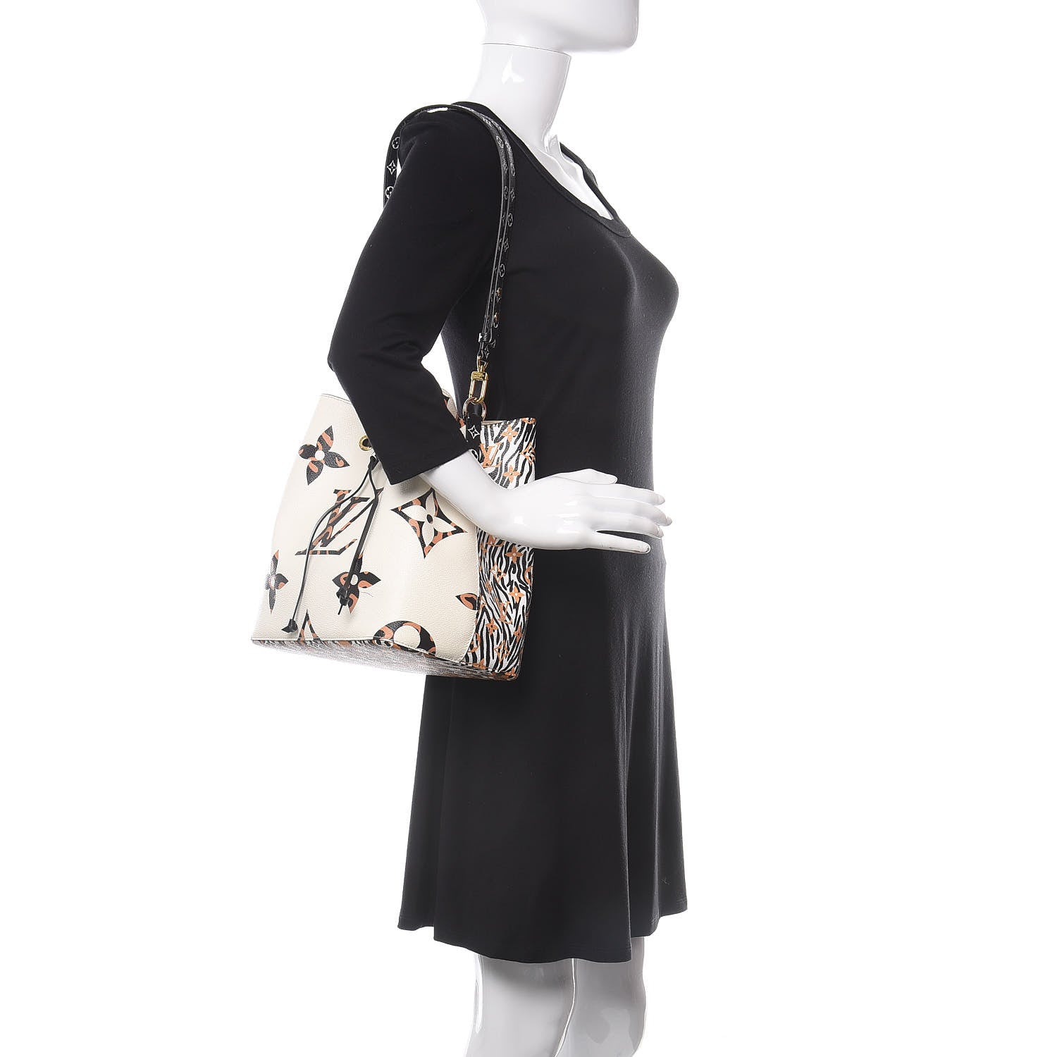 Louis Vuitton Monogram Giant Jungle NéoNoé Ivory 2 of 10