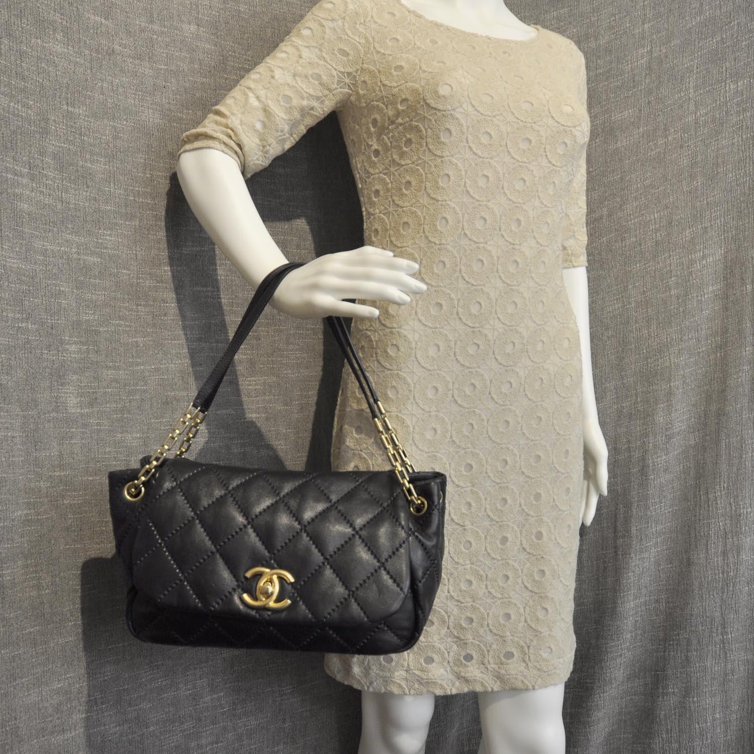 Chanel Calfskin Quilted Retro Chain Flap Black 2 of 9