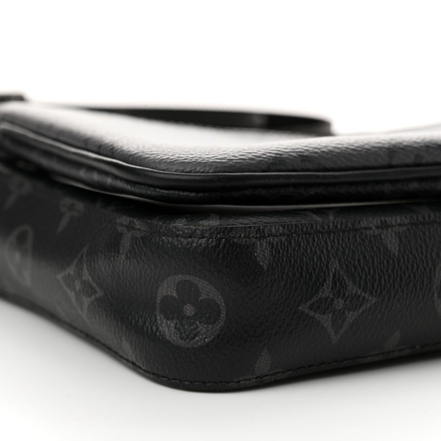 Reverse Monogram Eclipse Trio Messenger