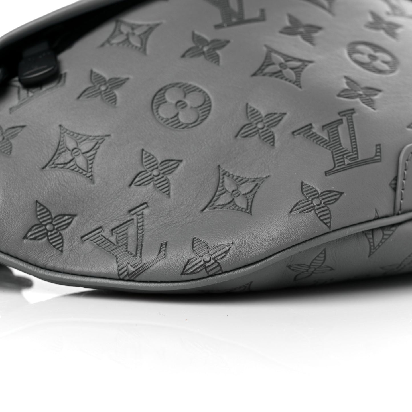 Calfskin Monogram Shadow Discovery Bumbag PM Gray