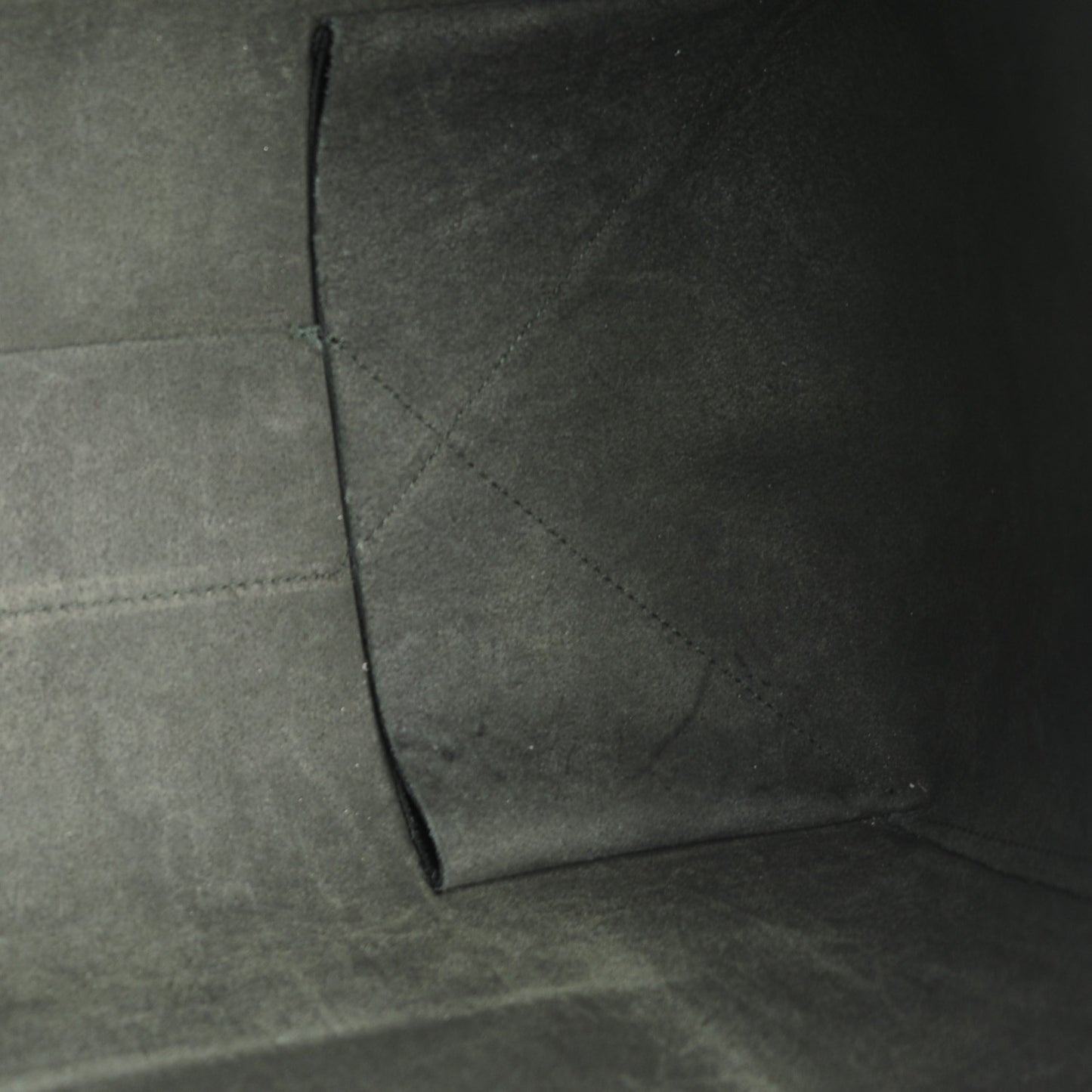 Grained Calfskin Horizontal Cabas Black