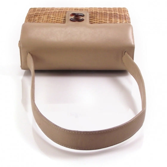 Vintage Straw Bag w/Tortoise CC Lock