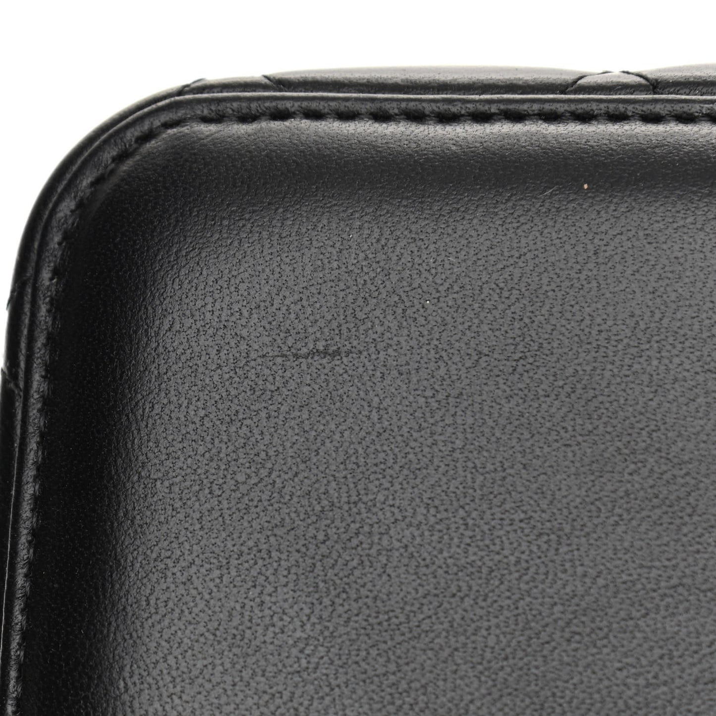 Lambskin Quilted Small Pearl Crush Vanity Case With Chain Black