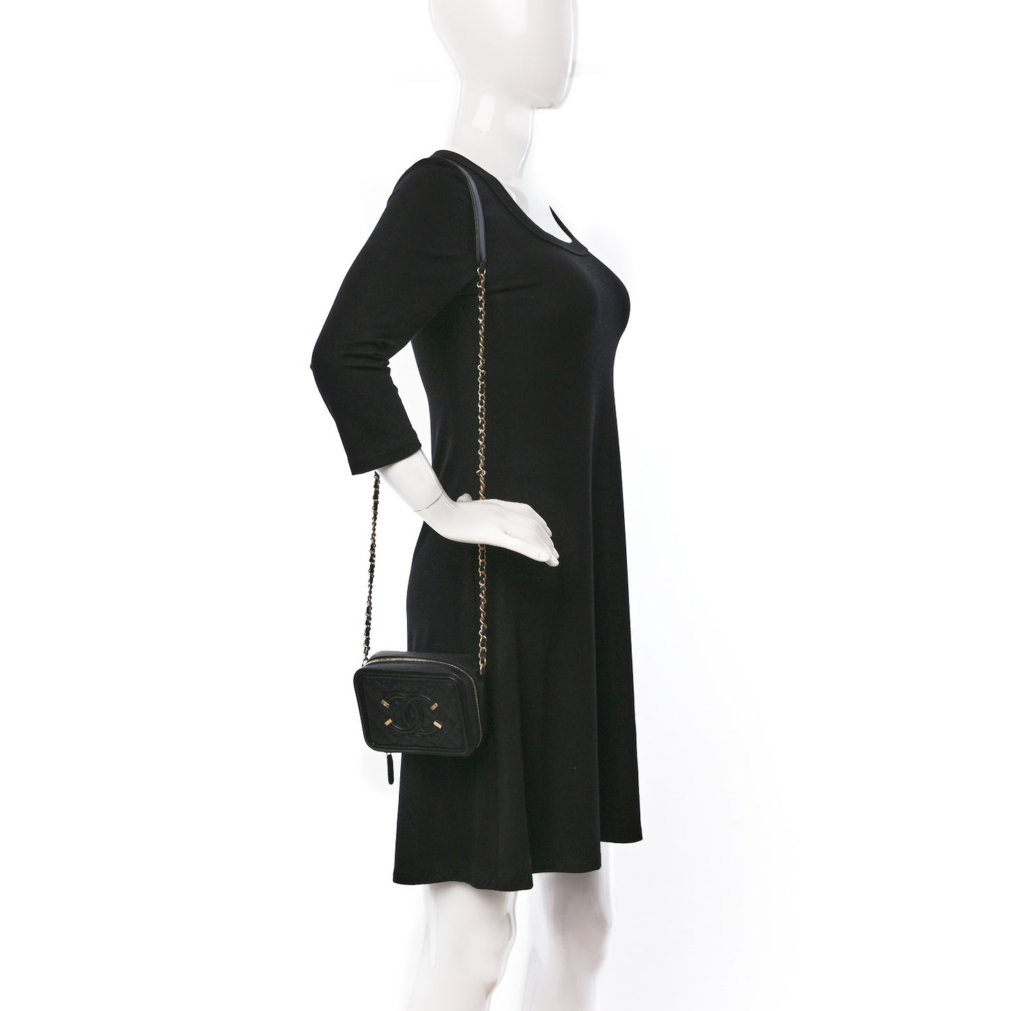 Caviar Quilted CC Filigree Vanity Clutch With Chain Black