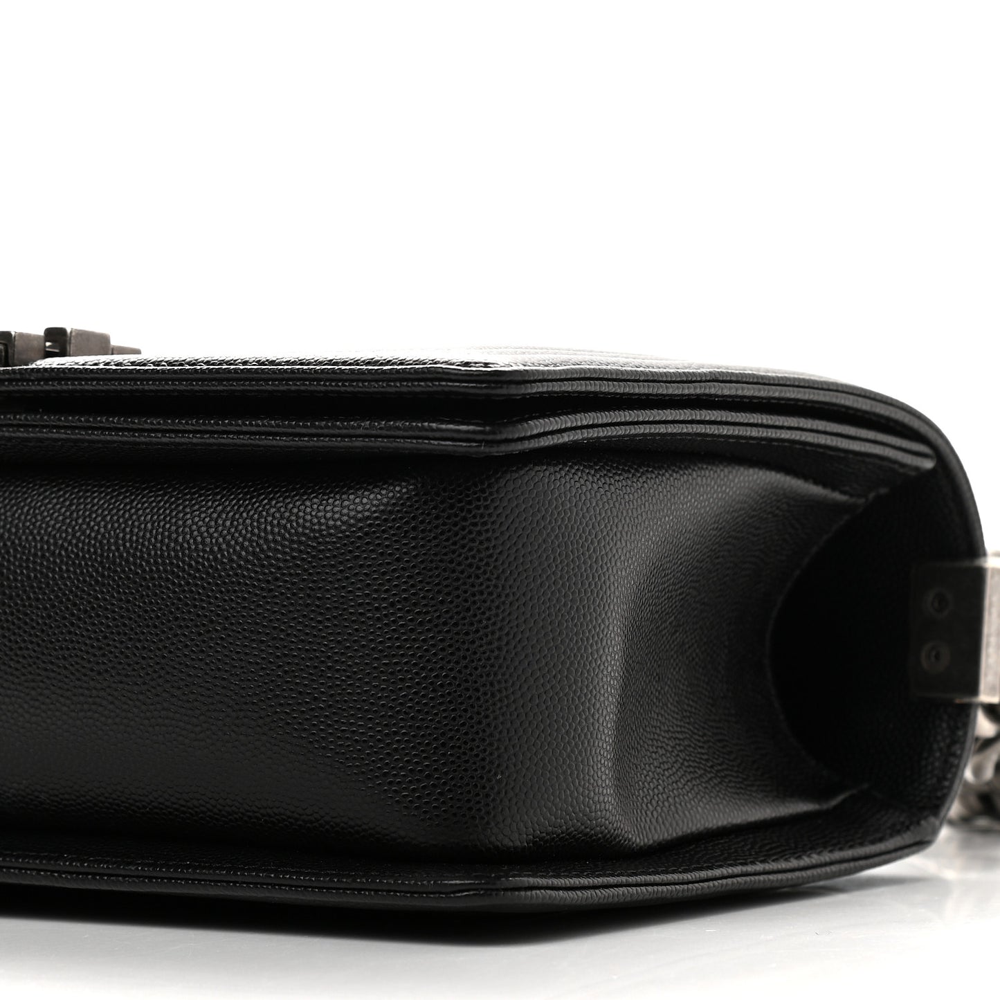 Caviar Quilted Medium Boy Flap Black