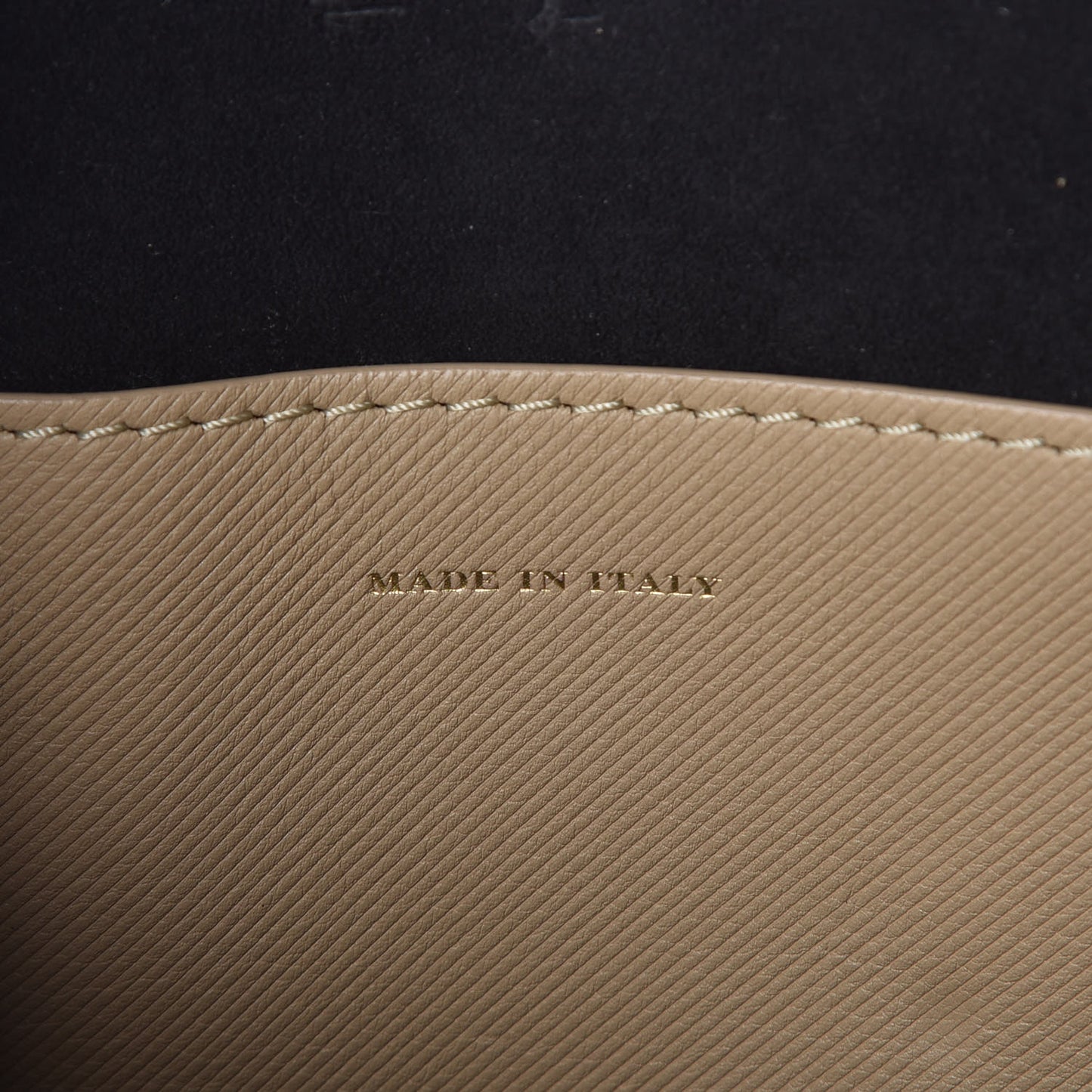 Trench Calfskin Medium DK88 Top Handle Bag Honey