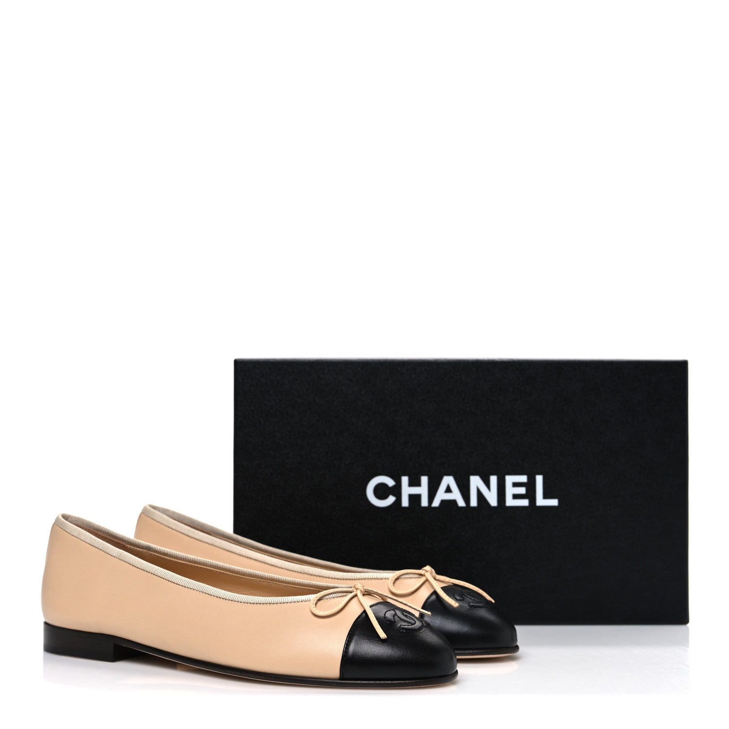 Chanel Lambskin Cap Toe CC Ballerina Flats 38 Beige Black 11 of 11