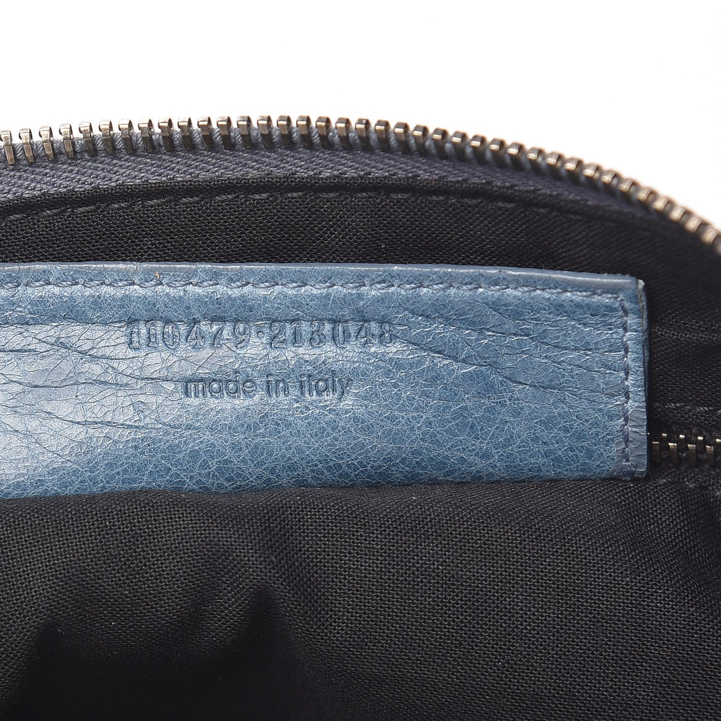 Agneau Classic Hardware Zip Clutch Bleu Jean