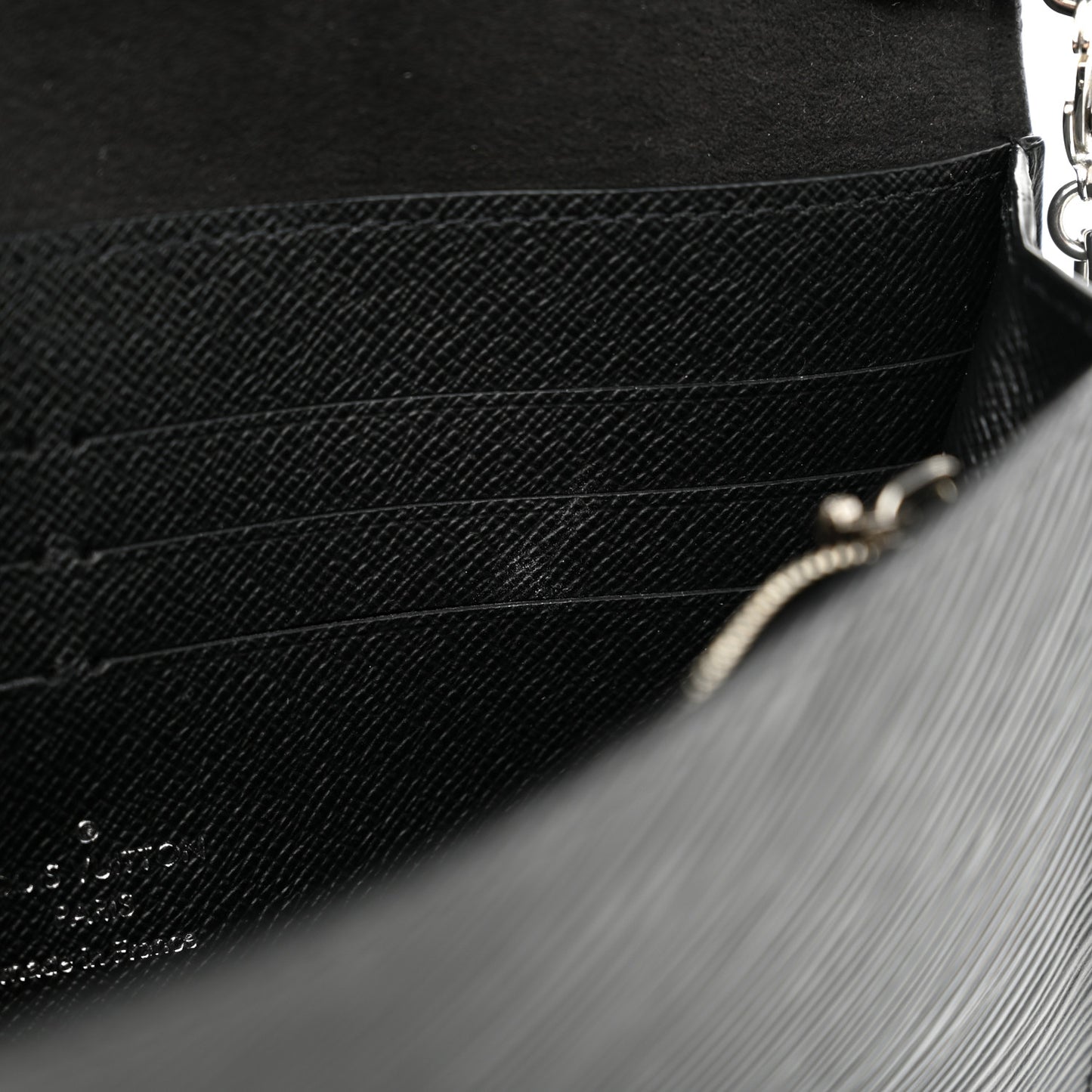 Epi Twist Belt Chain Wallet Black