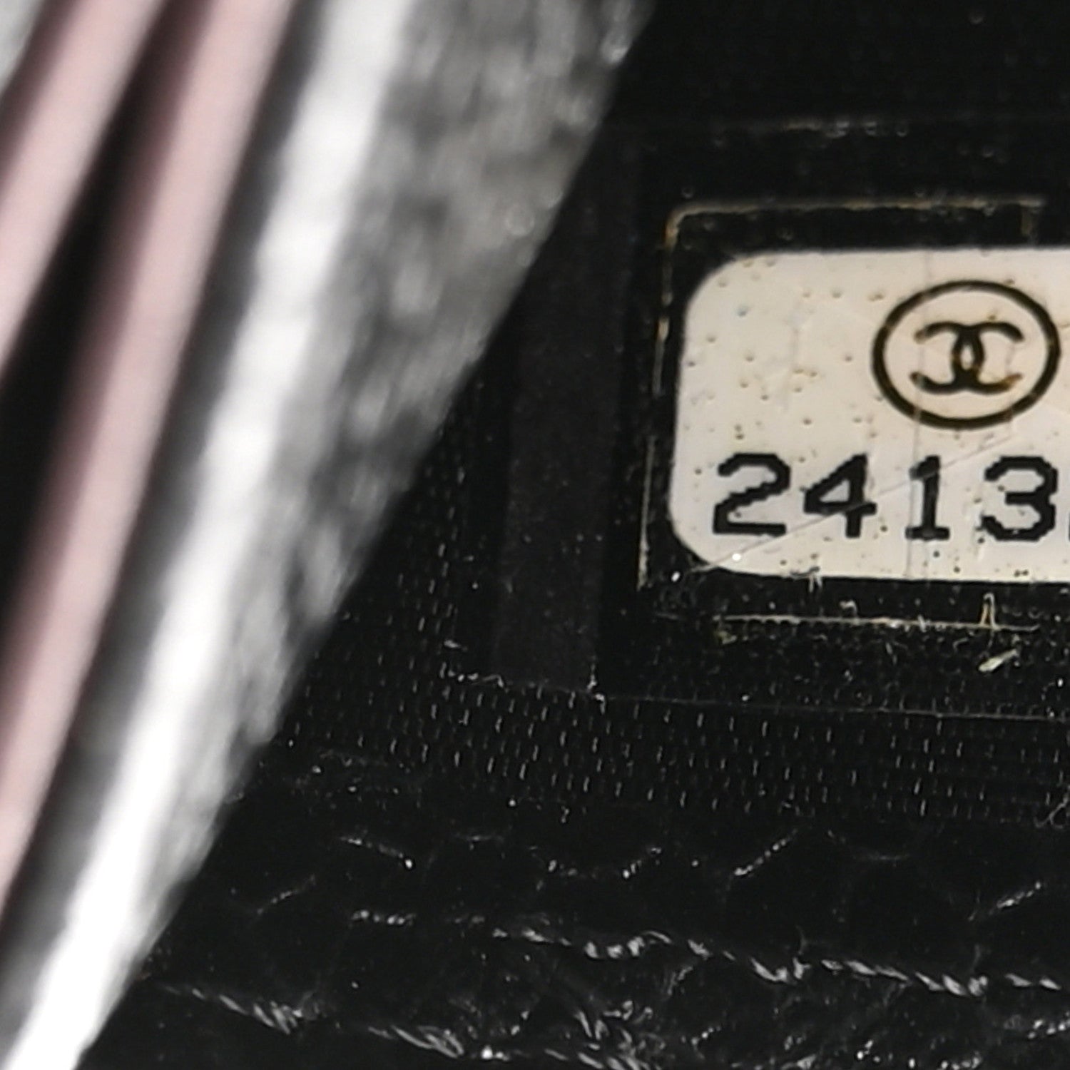 Chanel Caviar Quilted Card Holder Black 8 of 9